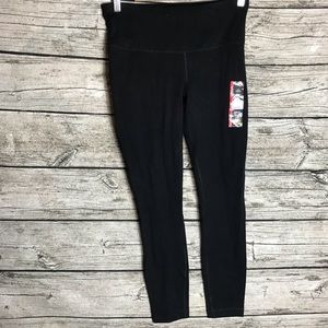 Juniors Athletic black Ankle legging size S (4-6).Waist approx: 14 inches Ins